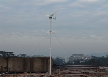 چین سیستم های انرژی خورشیدی و باد با عملکرد بالا با اینورتر کنترل کامل در یک کارخانه